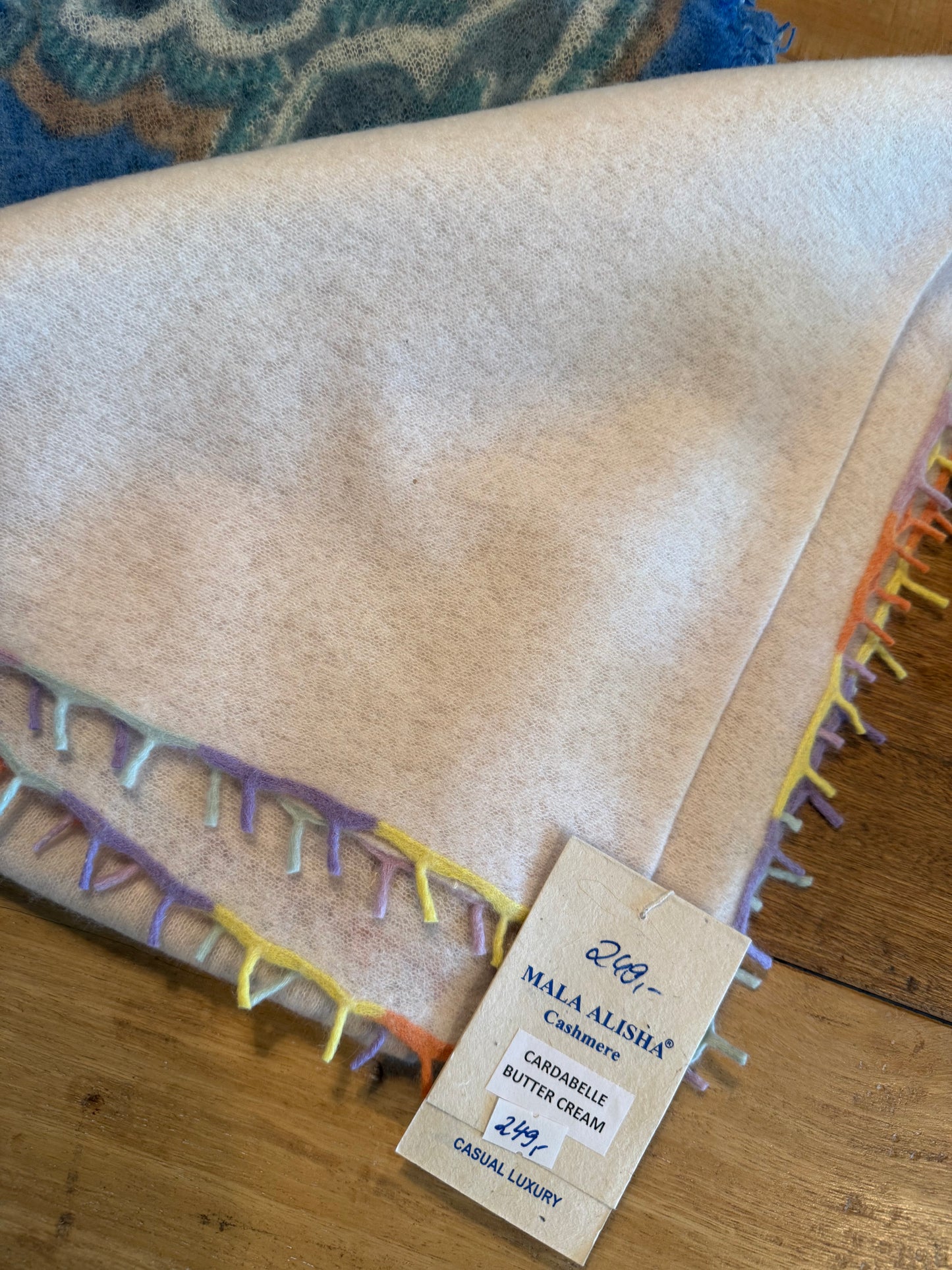 Kuscheliger Kaschmirschal von Mala Alisha