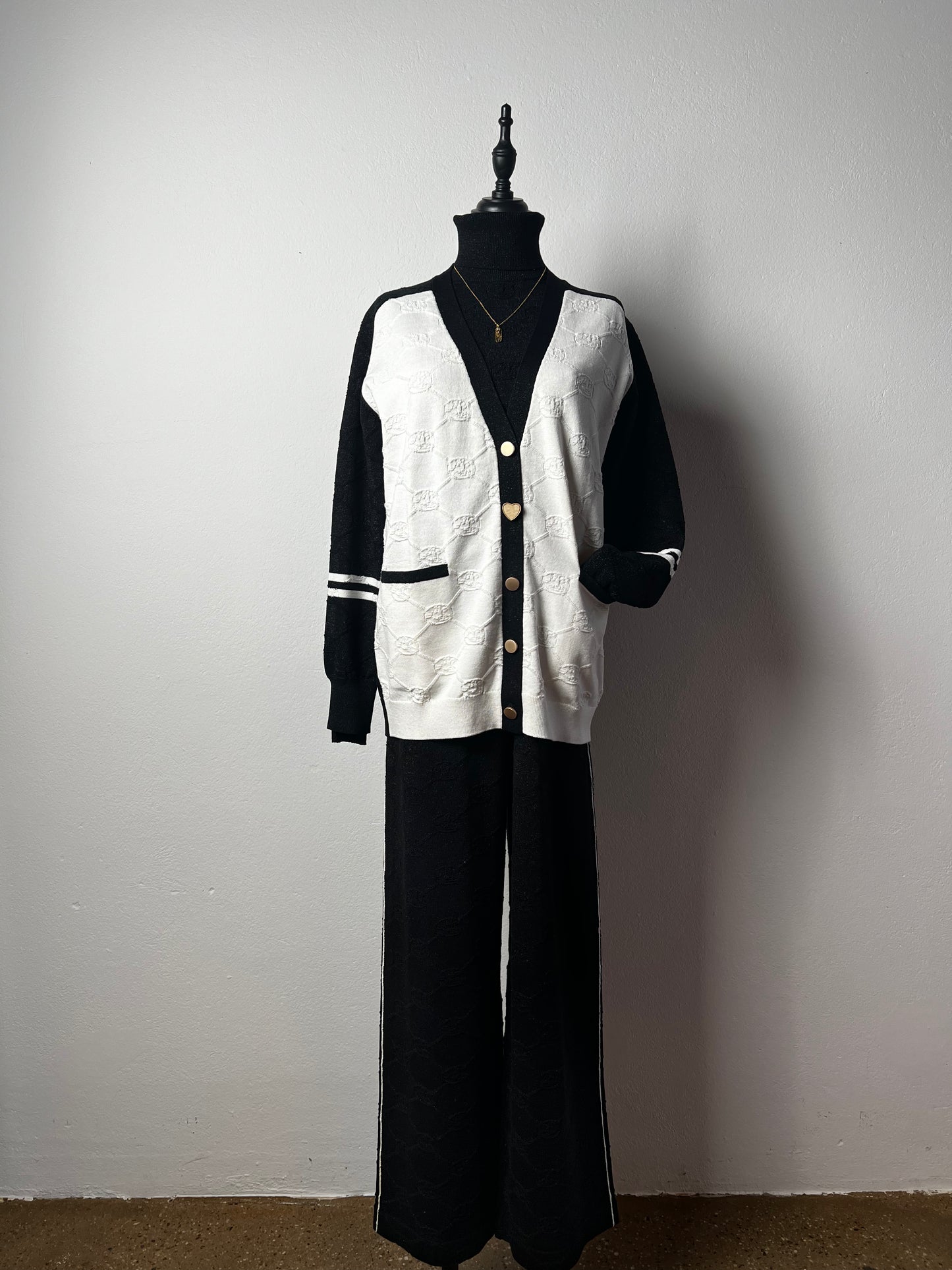 Cardigan von Love Sophia (Schwarz/Weiß)
