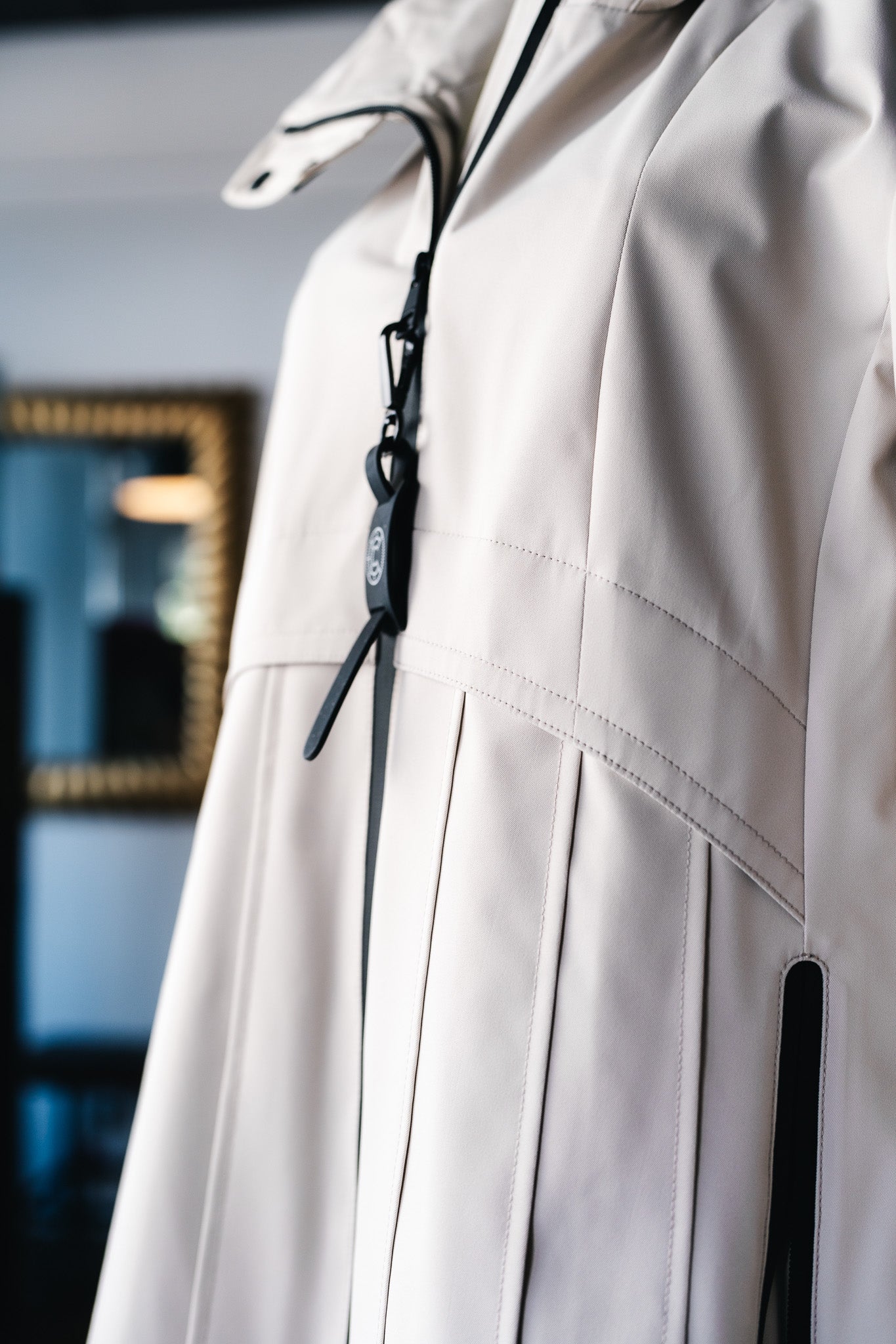 Langer Trenchcoat