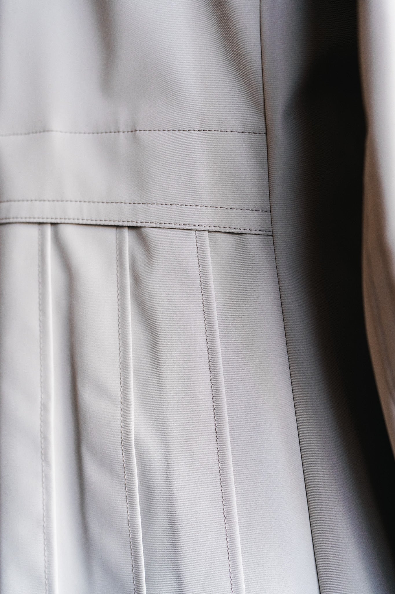 Langer Trenchcoat