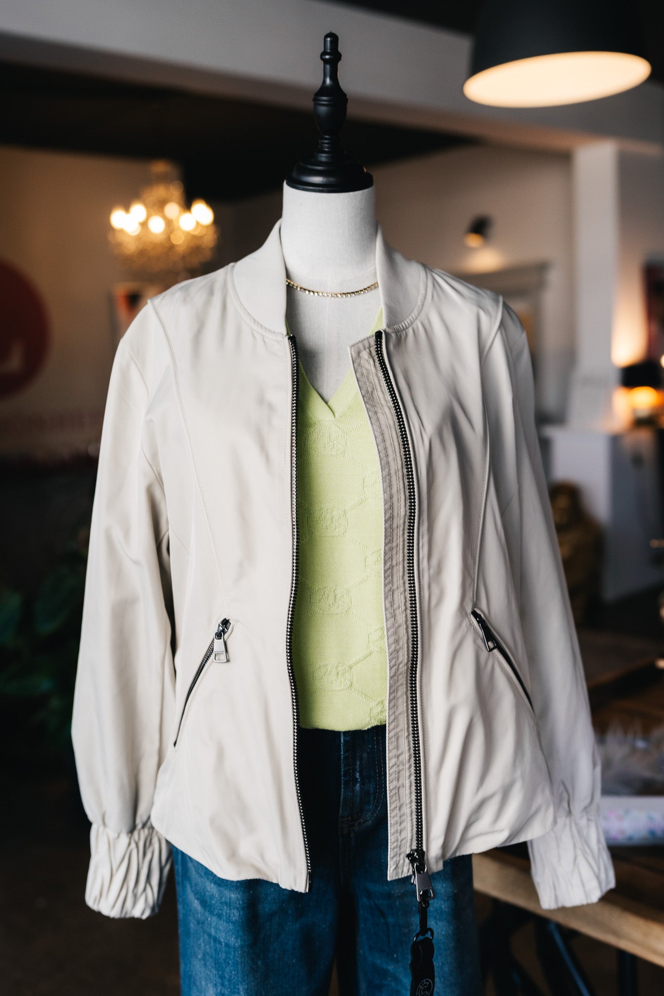 Kurze Jacke