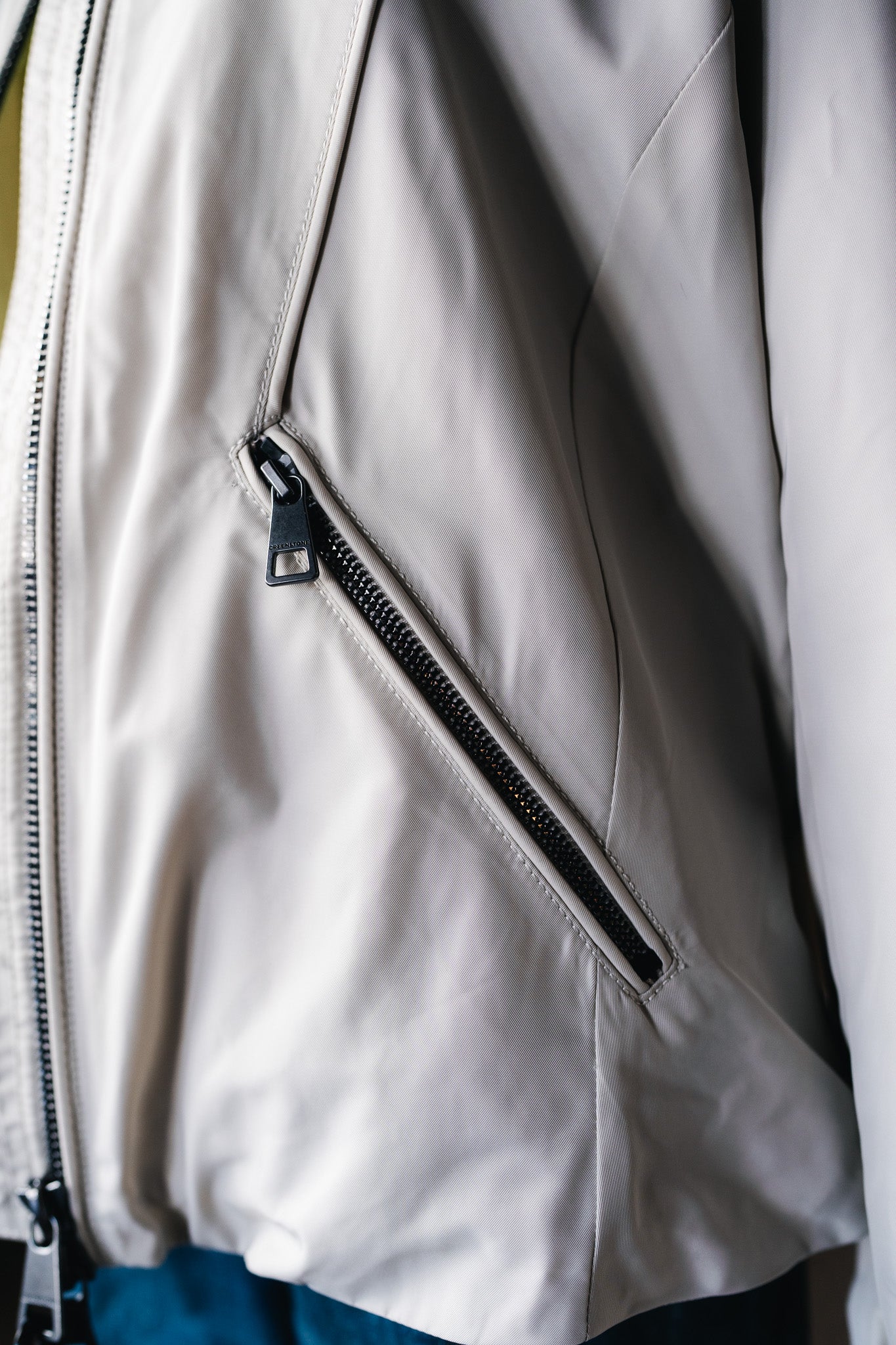 Kurze Jacke