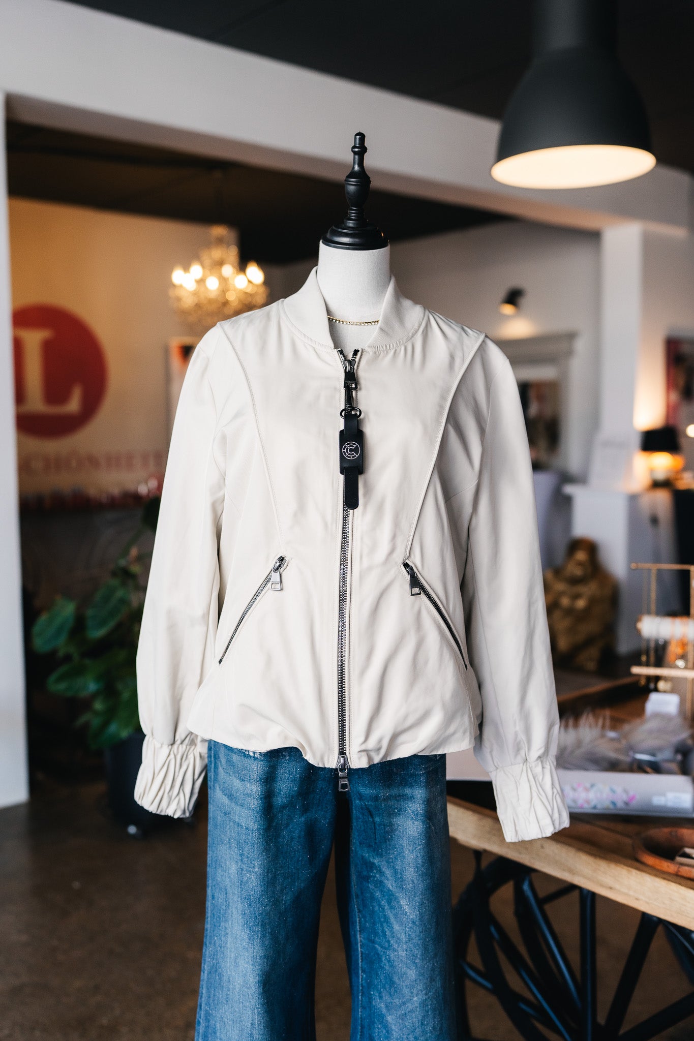 Kurze Jacke