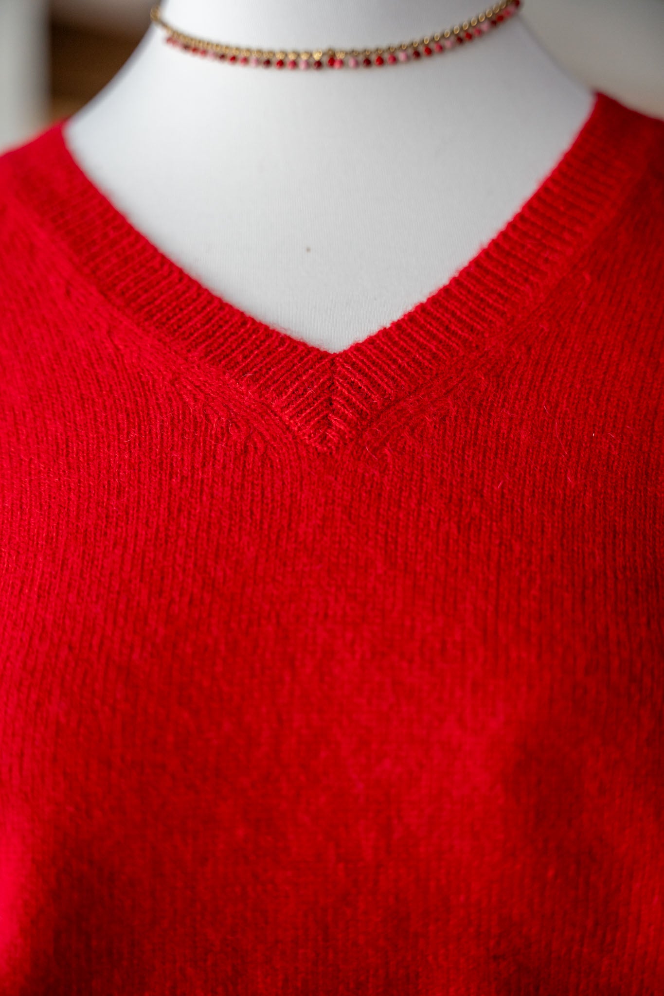 Trendiger V Pulli in Rot