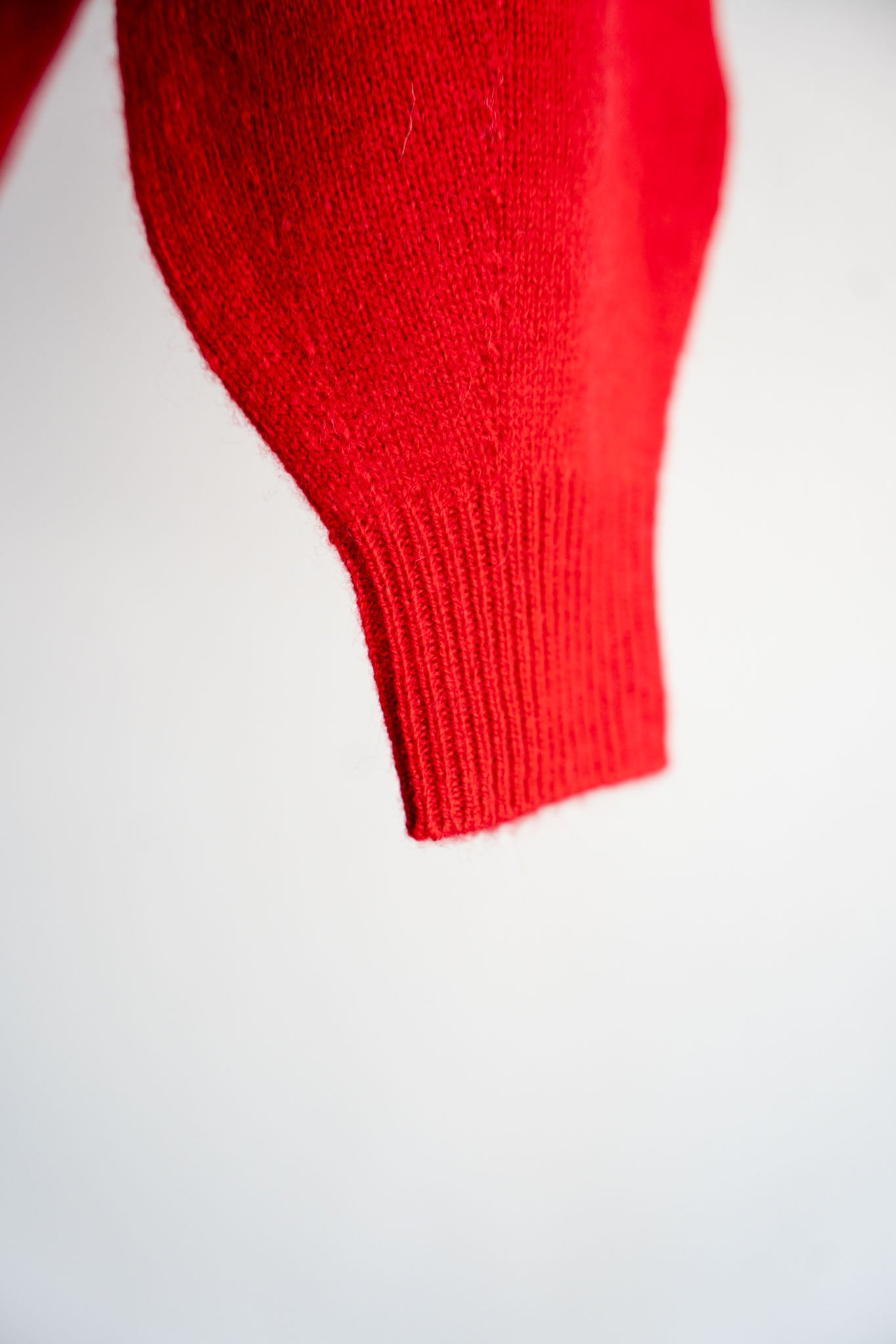 Trendiger V Pulli in Rot