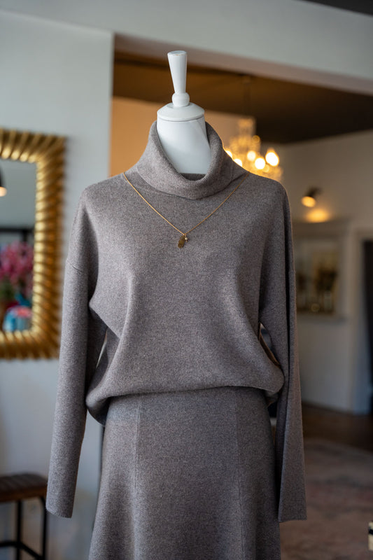 Feiner Merinowolle Pulli mit Kragen